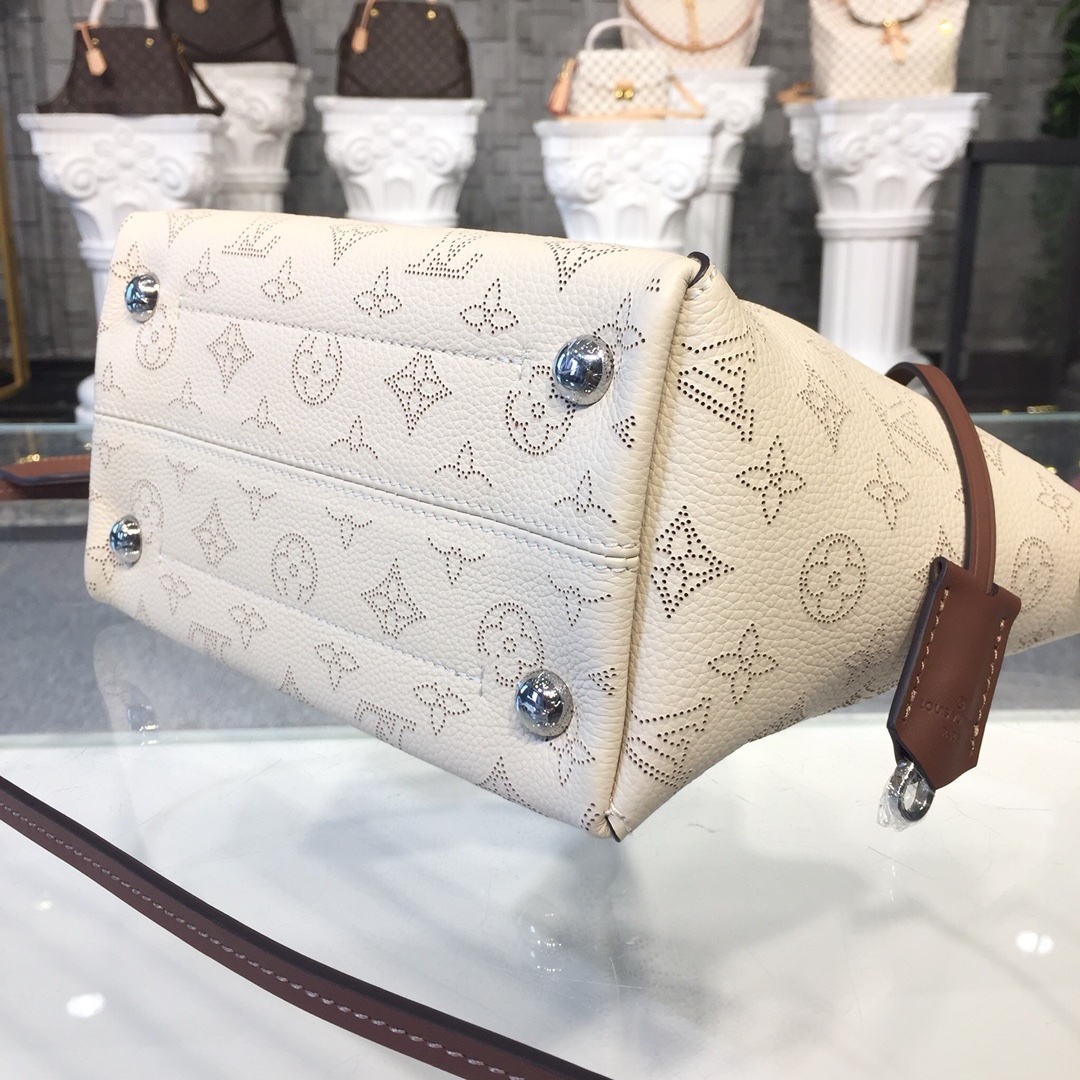 Louis Vuitton HINA MM Handbag Mahina Calf M51950 Cream Beige